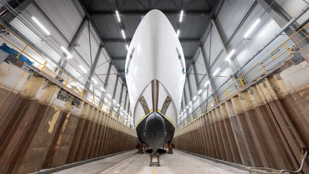 Heesen-Solemates-Venus-dock.jpeg