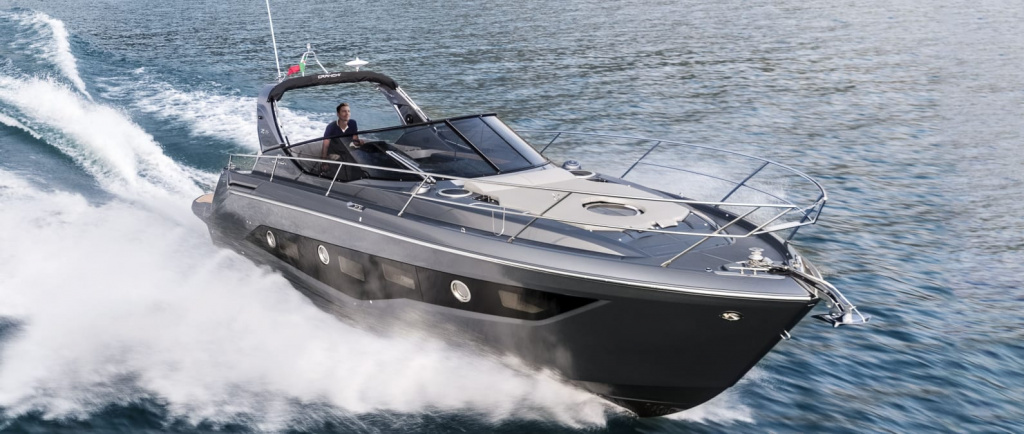 Z35-GrigioMedusa-0967-crop_fawy7q.jpeg Z35-GrigioMedusa-0967-crop_fawy7q.jpeg