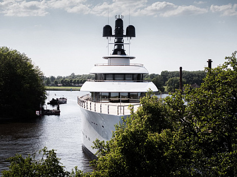 Feadship спустила на воду 100-метровую яхту