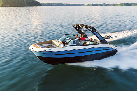 SDX 250 and 250 Surf: new additions to the Sea Ray range